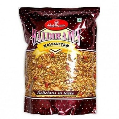  Salty And Cricpy Haldiram'S Navrattan Mix Namkeen For Snack And Party 