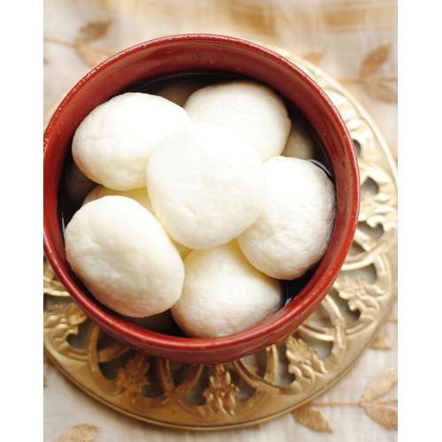 100% Tasty Hygienically Processed Mouth Watering Soft Spongy White Rasgulla