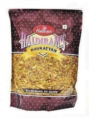 Haldirams Navratan Mix And Spicy Namkeen 1 Kg Zipper Pack For Snacks