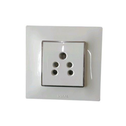 Fire Resistant Easy To Use White Color 1 Pin Electric Switch Socket Rated Voltage: 440 Volt (V)