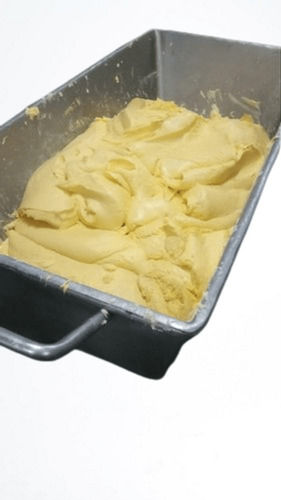  प्राकृतिक स्वाद और स्टेरिलाइज़्ड प्रोसेस्ड सॉफ्ट प्योर येलो अनसाल्टेड बटर, 1 किलो का पैक 