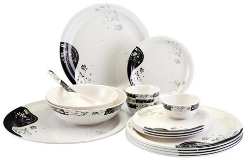 100 Percent Hygienic Light Weight And Stackable Makes It Easy To Clean White Ceramic Designer Dinner Set