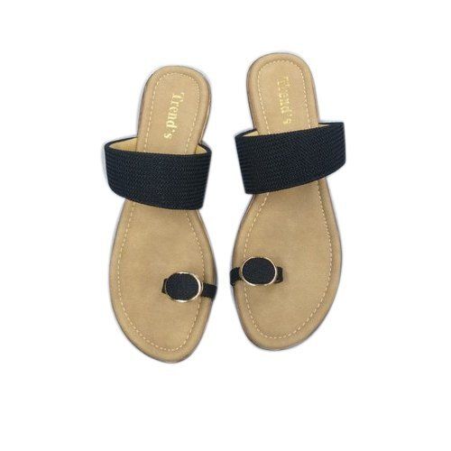 Rubber Ladies Casual Light Weight Slip Resistance Brown And Black Slipper For Daily Wear