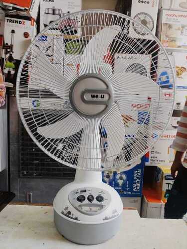 Rust Proof And Solid High Speed With Five Blade Electrical White Pedestal Fan Blade Material: Metal