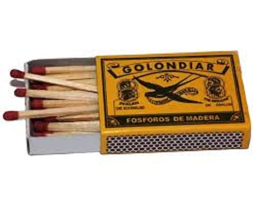 घरेलू उपयोग के लिए सुरक्षित और हल्के अतिरिक्त लंबे लकड़ी के मैच स्टिक बॉक्स