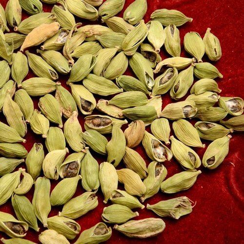 Spicy Aromatic And Flavourful Indian Origin Naturally Grown Split Green Cardamom