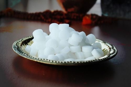 Indian Origin Aromatic And Flavourful Natural Pure White Round Shape Camphor 