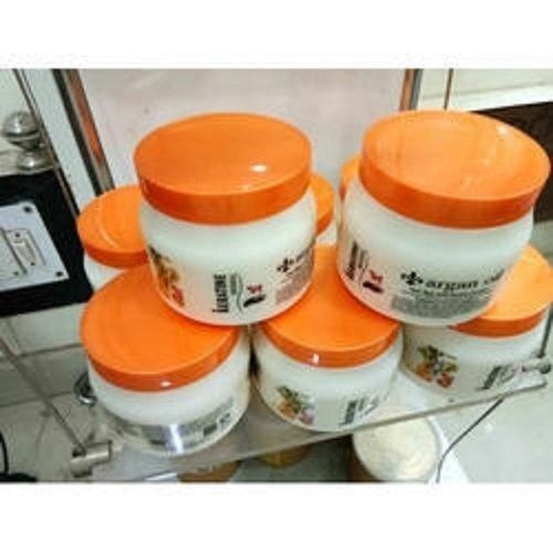 White Smooth Shiny Silky And Nourishment Premium Quality Hair Spa Cream