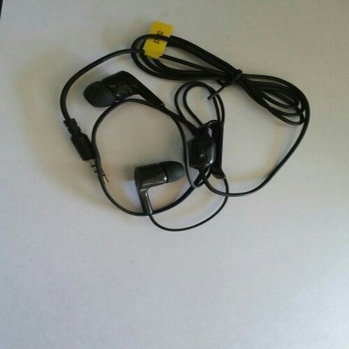 Black Wired Earphones With Mic And Stereo Sound For Mobile Phone