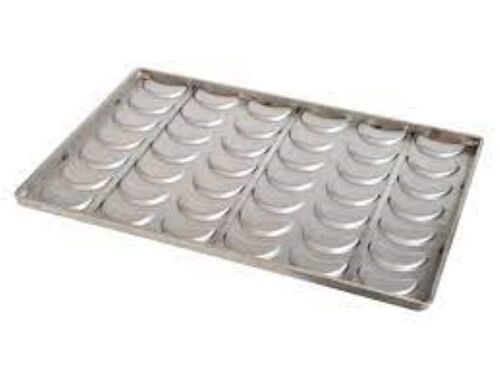 Croissant Tray Equipment Size: Different Sizes Available