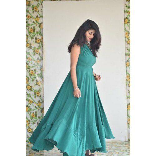 Cotton Wrinkle Resist Plain Green Satin Sleeveless Ladies Long Dress