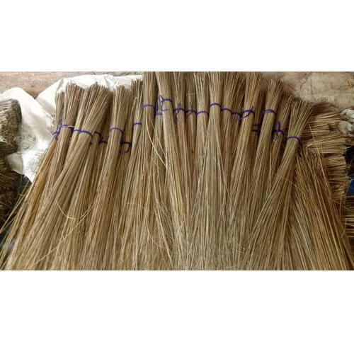 Eco Friendly And Natural Brown Coconut Broom Use Home Cleaning Daily Use 