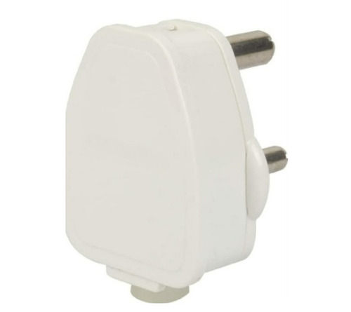 Long Lasting Durable Solid Strong Plastic White 3 Pin Plug, Related Voltage 220V, Current 16 Amp Application: Homes