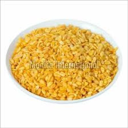 Crispy And Crunchy Healthy Snack Moong Dal Namkeen  Carbohydrate: 15.8 Grams (G)