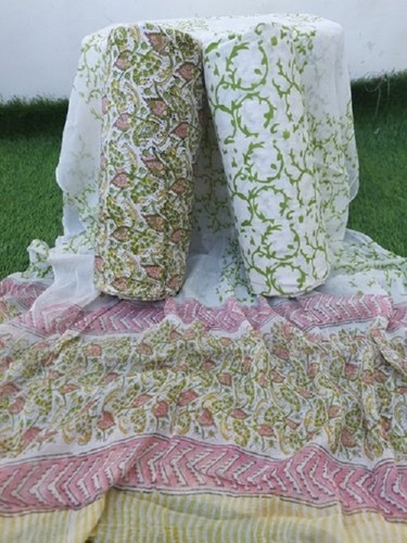 Cream 3 Piece Women's Linen Suit | Wedding | Castle | Three Piece | Female  | Ladies | Vintage | Linen suits women, Linen suit, Linen women