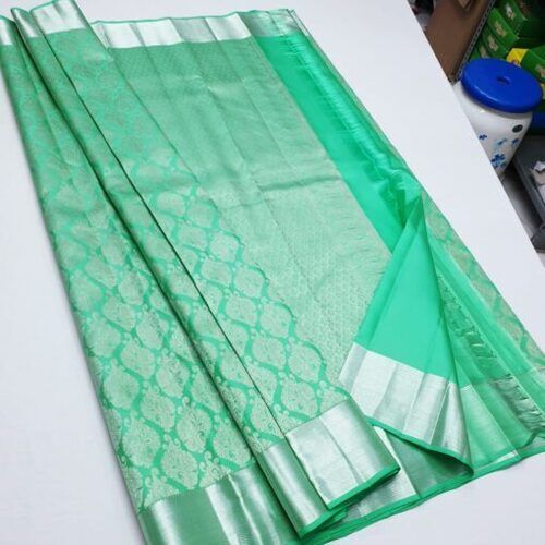 Party Wear Comfortable Breathable Stylish Green Printed Silk Sarees With Blouse Piece Set