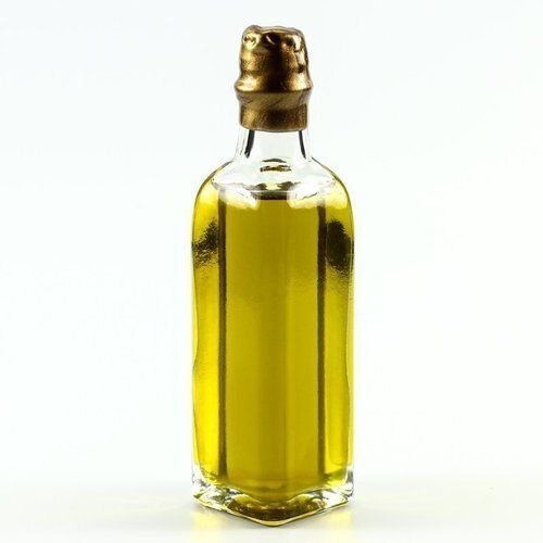 Green Hair Growth And Anti Dandruff Herbal Hair Oil 