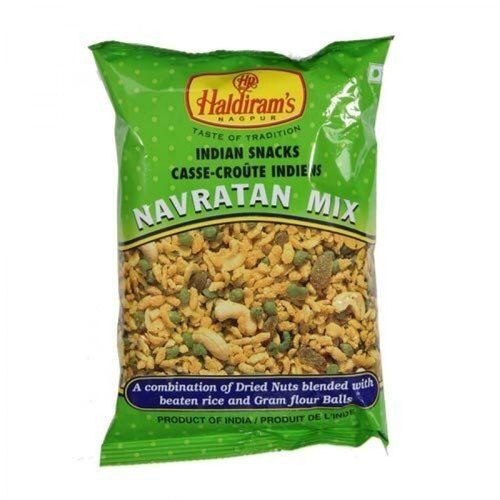 Delicious Crunchy Haldirams Salty Spicy Haldiram Navratan Mix Namkeen Fat: 1.2 Percentage ( % )