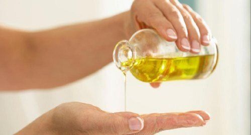 Yellow Pure And Fresh Herbal Hair Oil  Shelf Life: 6 Months