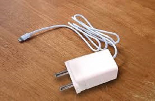 Light Weight And Portable Fast Speed Usb Mobile Charger For Phones