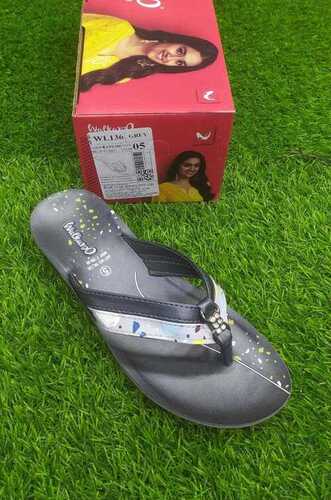 Comfortable And Washable Black Casual Slippers For Ladies Available In All Sizes