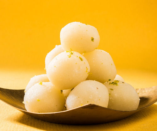 Hygienically Processed Mouth Watering Taste Delicious Sweet Soft Rasgulla  Processing Type: Popular Indian Sweet.