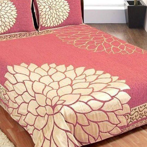 Light Red And Yellow Color Printed Velvet Double Coolness Bed Sheet Density: 250 Gram Per Cubic Meter (G/M3)