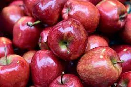 Organic Juicy Nutrient-Dense Sweet Creamy High Dietary Fiber Red Fresh Apple