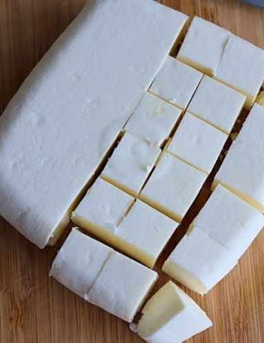 Fresh Pure And Natural Healthy Delicious Soft Spongy Fresh White Paneer