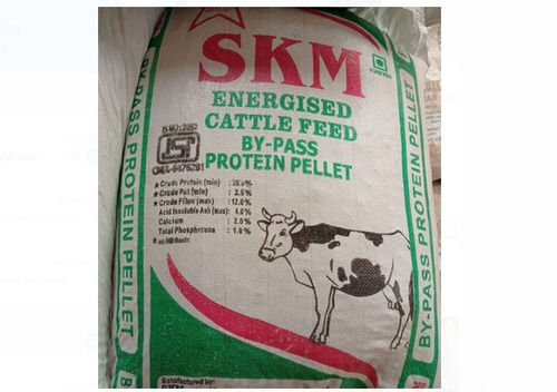  स्किम एनर्जेटिक कैटल फीड, उच्च पौष्टिक मूल्यों के साथ 50 किलोग्राम का पैक 