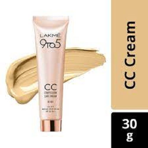 काले धब्बों और दाग-धब्बों को छुपाता है Lakme 9 To 5 Cc फेस क्रीम