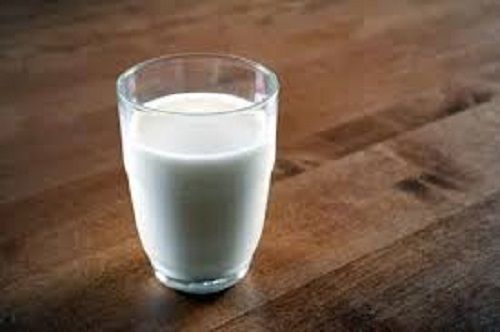 Fresh Pure Healthy Natural Good Source Of Protein And Mineral White Cow Milk 