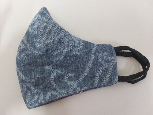 Easy To Wear Light Weight Fashionable And Functional Grey Printed Cotton Face Mask 
