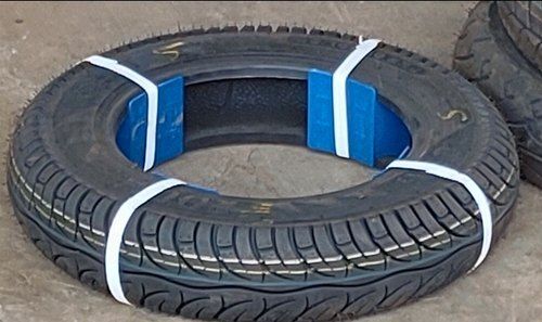 Highly Durable Rubber Motorcycle Two Wheeler Tyre For Safe Ride  Diameter: 16-20 Inch (In)