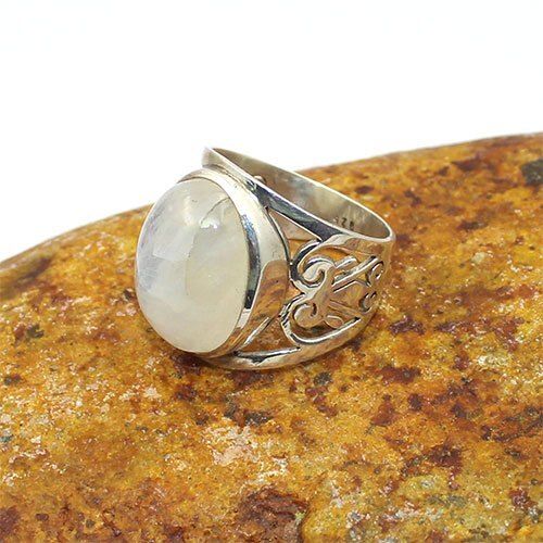 Ladies Casual Wear Lightweighted Artificial Silver Rainbow Moon Stone Rings Gender: Women