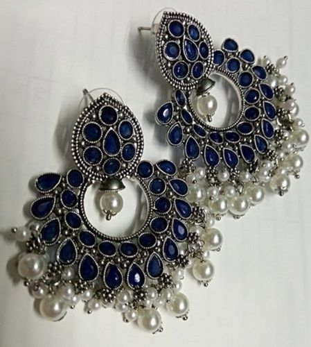 Comfortable To Use Traditional Wear Simple Elegant And Stylish Designer Earrings