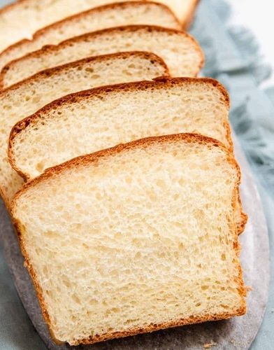  स्वच्छता से पैक किया हुआ स्वादिष्ट और स्वस्थ नरम और ताज़ा सफेद सैंडविच ब्रेड