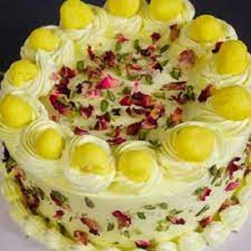 Delicious And Mouthwatering Sweet Taste Yellow Creamy Cake