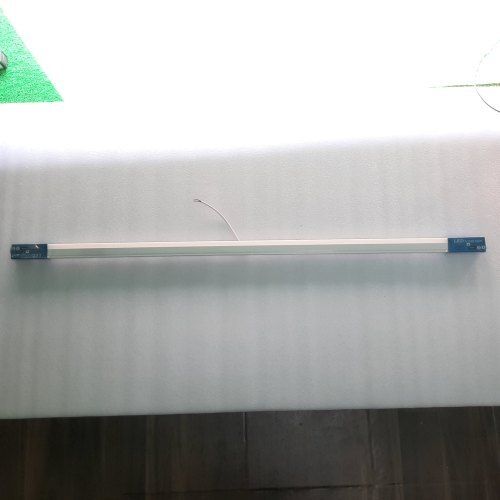 Energy Efficient And Wall Mounted Ceramic Cool White Led Tube Light For Domestic Use Input Voltage: 220 Volt (V)