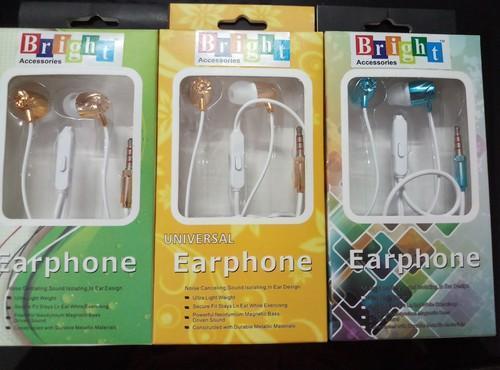 Loud Clear Bass Light Weight Flexible Portable Long Wire White Mobile Earphone