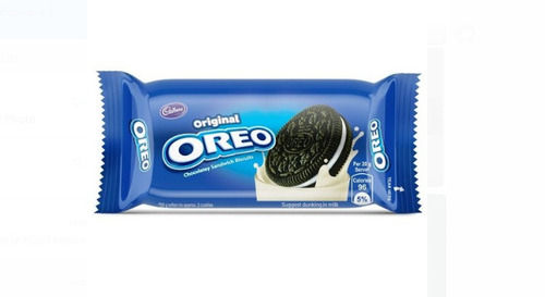 Round Sweet And Tasty Oreo Chocolate Sandwich Biscuit With Cream Filled Inside