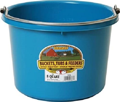 Long Durable Strong And Light Weight Plain Blue 8-Quart Plastic Bucket