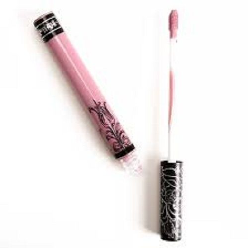 Water Resistant And Glossy Long Lasting Pink Liquid Lipstick For Parties Office Look