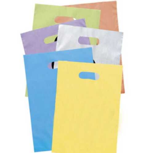 Pp Long Lasting Use, Durable And Light Weight Plain Colored Plastic Bags, Used To Store Various Items