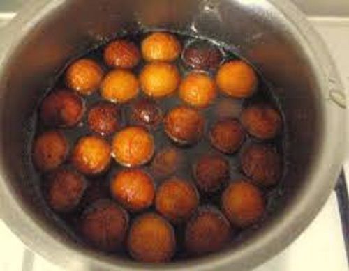 100% Pure And Fresh Delicious Sweet Taste Soft Gulab Jamun Rasgulla Fat: 3 Percentage ( % )