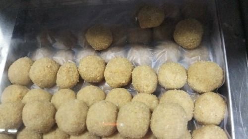 Pure And Fresh Delicious Sweet Taste White Rawa Ladoo For Festival, 1Kg Pack Grade: A-Grade