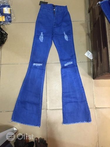 Ladies Jeans And Colour Blue Colour And Simple With Lightweight Fabric And Causal Wear Purpose  Age Group: >16 Years