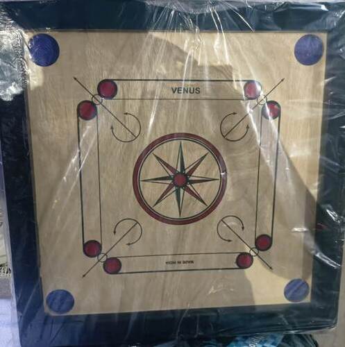 Dust And Water Resistant Gloss Finish Carrom Board Tournament For Indoor Games Designed For: Children