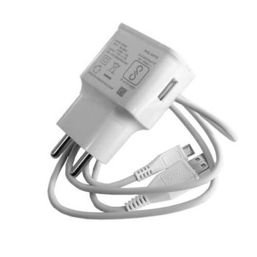 Light Weight And Fast Charging Speed Portable Modern Mobile Charger