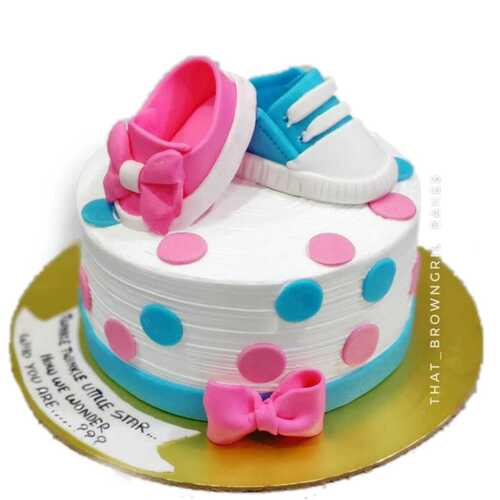 White Color Baby Cakes With Shoe Design For Birthday Celebration